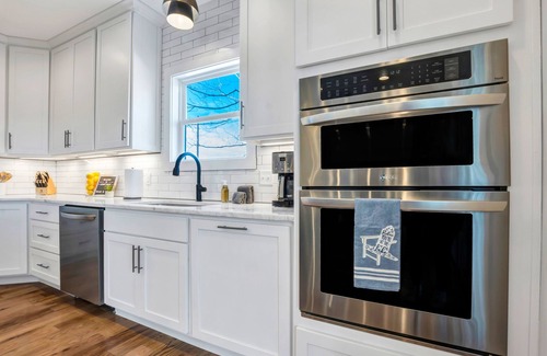 Lindseyville Cabin | NEW Cabin + Nolin Lake + Mammoth Cave + Lake View + Hot Tub + Fire Pit + WD