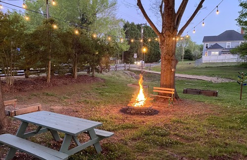 Mocksville Cabin | New! Carolina Frost Cabin in Downtown Mocksville