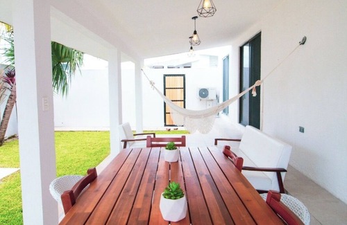 Colonia Independencia House | NEW Casa Downtown Cozumel 5BR 4BR with pool