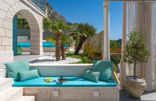 Borak Villa | New! Casa GENI with a heated pool, 3 bedrooms, an organic garden, sea views
