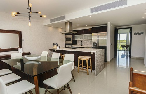 Puerto Juarez Apartment | NEW Casa Miramar 2 Bedroom Apartment Ocean View at Mareazul close to beach
