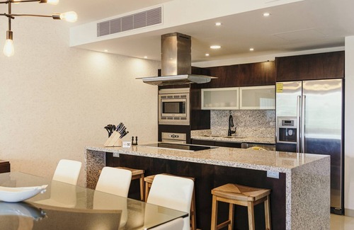 Puerto Juarez Apartment | NEW Casa Miramar 2 Bedroom Apartment Ocean View at Mareazul close to beach