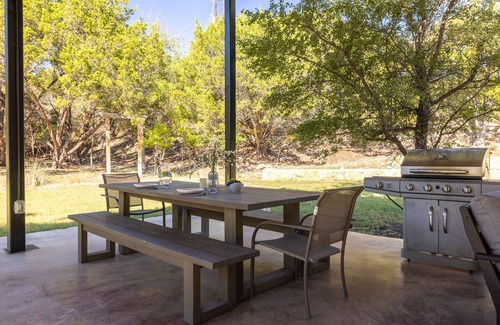 Dripping Springs House | New Casita in Deer Creek Area- Pets Welcome!
