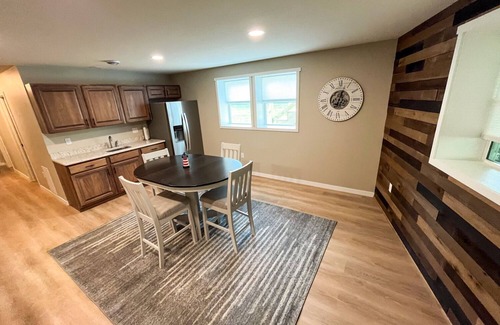 Necedah House | New Castle Rock Lakefront Getaway w hot tub and boat slip