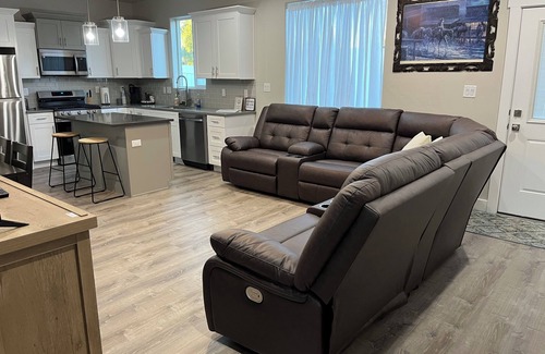 Elko House | New! Centrally located. Easy to access.nn