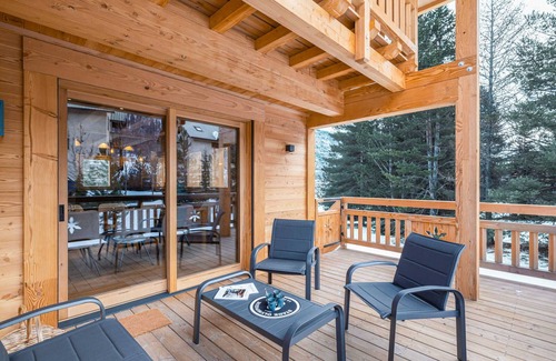 Monetier-les-Bains Ski Chalet | New chalet for 10, charm and comfort in Serre Chevalier