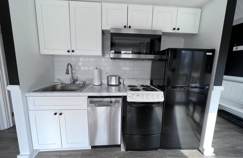 Conneaut Lake Ski Chalet | *NEW Chalets by the Lake - #3 - Conneaut Lake, PA