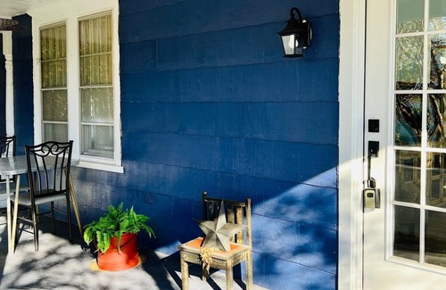 Onancock House | NEW! Charming 1930s bungalow in Historic Onancock