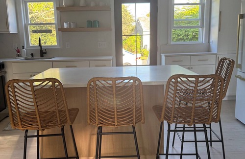Green Harbor-Cedar Crest House | NEW! Charming 2-bedroom house in Green Harbor Marshfield WALK TO BEACH