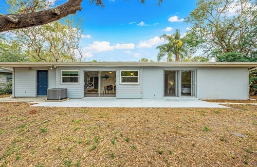 Alta Vista House | NEW! Charming 3/3 Home near Payne Park and Legacy Trail