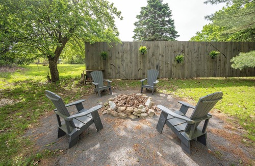 Thayerville House | New! Charming Dog Friendly Retreat w/Hot Tub