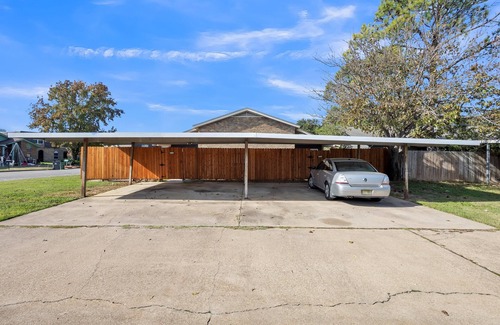 West Arlington House | NEW! Charming Getaway in the Heart of Arlington