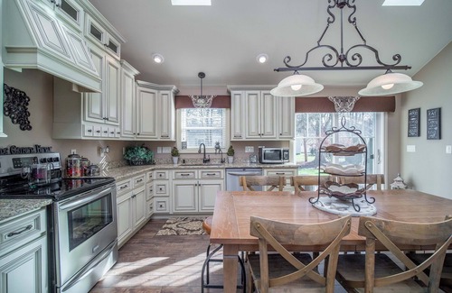 Bemus Point House | New! Charming Home in the Heart of Bemus Point, Lake Chautauqua, NY