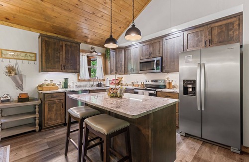 Eagle Mountain House | NEW CHARMING HOME-Sage Ridge-Coosawatee Resort-Outdoor Fireplace