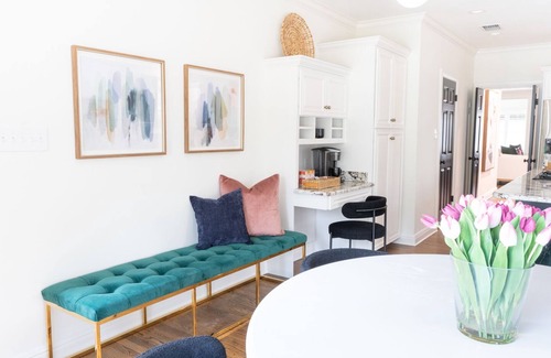 Uptown House | New! Chic Cottage Home W/Backyard Pool - 12 min to the River Walk!
