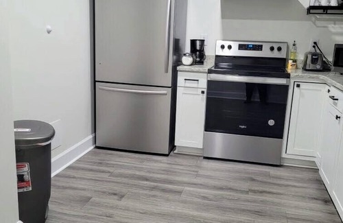 Durham Apartment | New & Clean 2 Bed Walltown Home. Walk to Duke! A