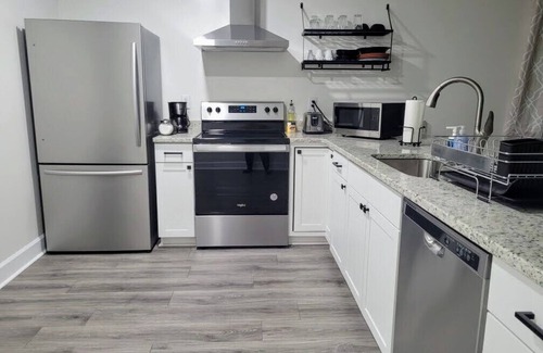 Durham Apartment | New & Clean 2 Bed Walltown Home. Walk to Duke! A