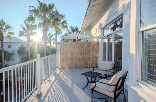 Sunnyside Condo | NEW! Coastal Chic 2BR Condo in Carillon. Pools, Pickleball, Beach Chairs & Wagon