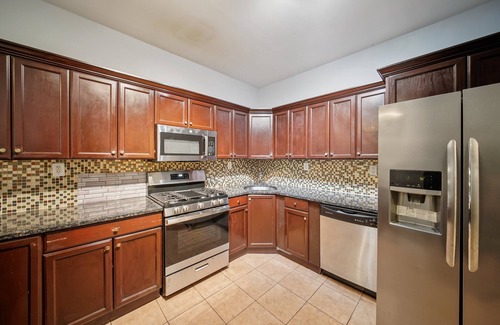 Passaic Condo | NEW! Comfortable 2BR Retreat 15 Min to NYC