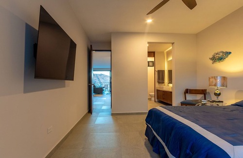 Libertad Condo | NEW Condo 2B/2B with spectacular Bay View. Tower, right side of Lunaterra I.