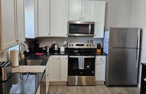 Trenton House | New Construction 4 Bedroom Ranch in Trenton