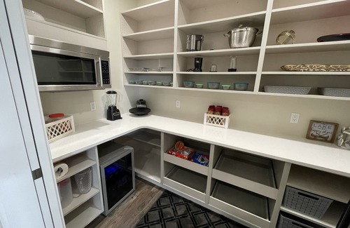 Clear Lake House | New Construction Home, 1 block to Legendary Surf District/Blocks to downtown