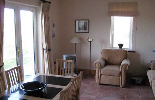 Ballyferriter Cottage | New cottage beside golf course on Dingle Penninsula, Atlantic views