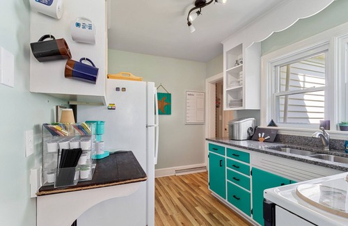 Kilmarnock House | NEW Cozy 2 BD 2 BTH w/Arcade Movie Thtr Pool Tbl