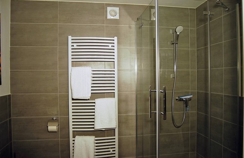 Friesenheim Apartment | New cozy 60sqm apartment, close to Europa-Park, Strasbourg and the Black Forest