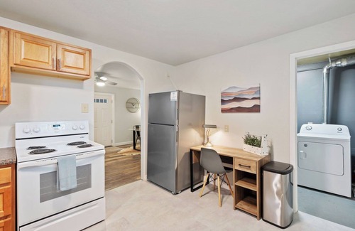 Cheyenne Apartment | NEW! Cozy Carriage Haus - UNIT B - Discount for Monthly Stays