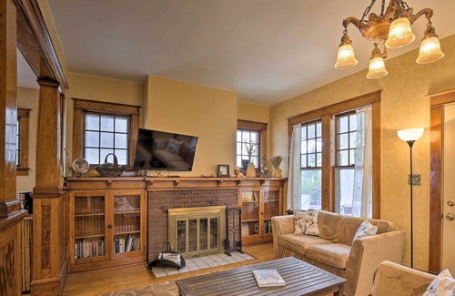 Eau Claire House | NEW! Cozy Eau Claire Home - 1/2 Mi to Carson Park!
