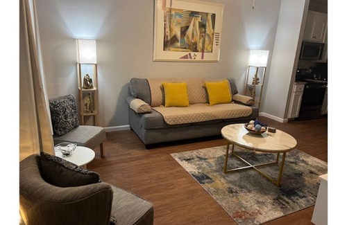 Valdosta Apartment | New Cozy Entire Apartment 2-bedroom 2.5 Bath