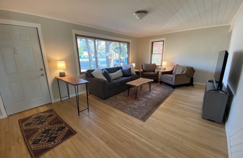 Crosby House | NEW! Crosby Oaks-Prime Location