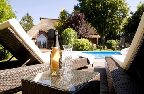 Sudbrookmerland Apartment | NEW! Dat Reithuus Victorbur with pool and steam sauna