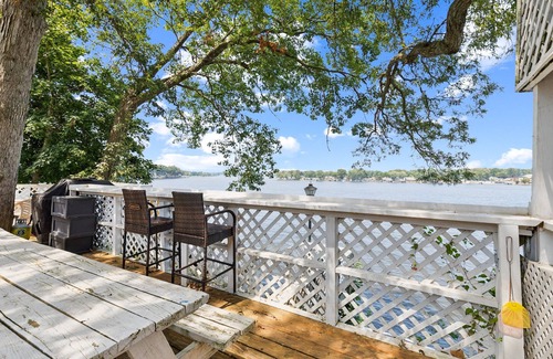 Monticello Apartment | NEW! Dave's Last Resort - Poolside Cabin 4