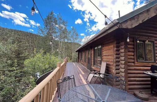 Bailey Cabin | New - Deer Creek Lofted Cabin Getaway