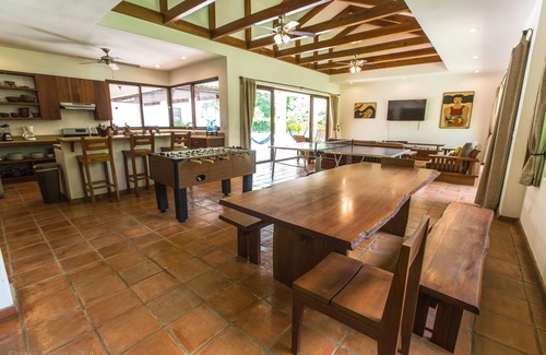 Playa Colorado Villa | New Deluxe Villa With Pool And Bar Steps Away from the surf at Playa Colorados