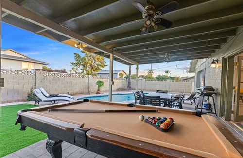 Tempe Villa | NEW! Desert Escape- Heart of Tempe / ASU / Pool / BBQ / Pool Table