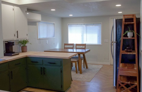 West Eugene Cottage | NEW DOWNTOWN COTTAGE- Near U of O Campus