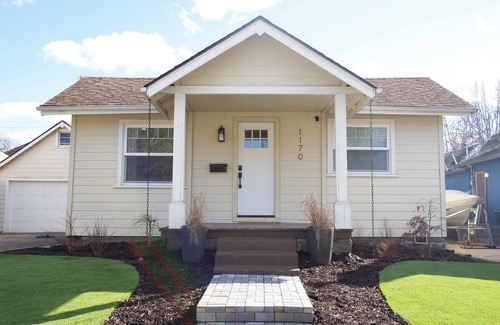 West Eugene Cottage | NEW DOWNTOWN COTTAGE- Near U of O Campus