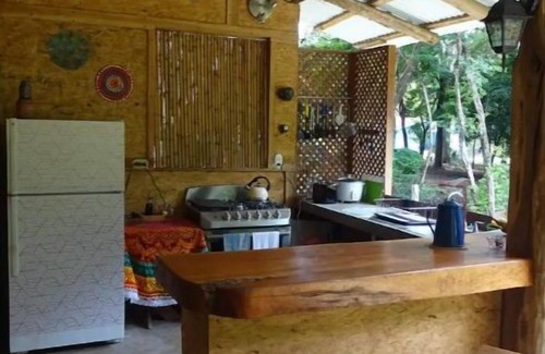 Playa Negra Cabin | New, El Chic Shack, Rustic yet Comfy walk to Negra