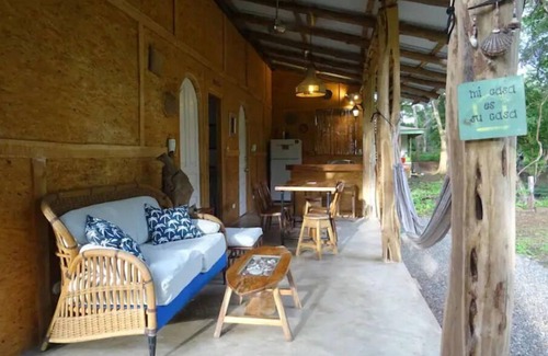Playa Negra Cabin | New, El Chic Shack, Rustic yet Comfy walk to Negra