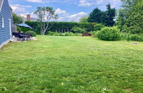 Matunuck House | New England Beach House - 10 min walk from the beach!