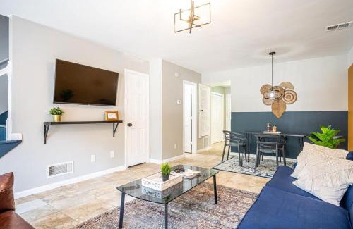 Norcross House | NEW ENTIRE PLACE COZY QUIET 2b2bTOWNHOUSE SP1273