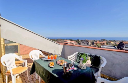 Archi Apartment | New Etna view by Interhome