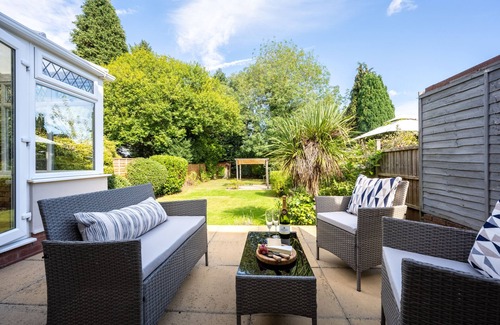 Shirley House | *New Exclusive* Luxury House near NEC, JLR, Resorts World, Birmingham Airport