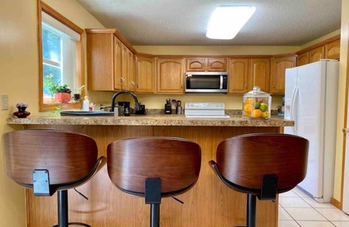 Tobyhanna House | NEW !Exquisite Poconos kids friendly gateway!