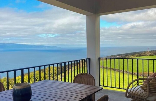 Lajes do Pico House | New Family Home with a View of São Jorge Island – Ribeirinha