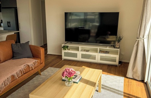 Para Wurlie House | *NEW* Flahertys Beach House: 200m to beach, inc. linen. Pets, SPA , Owner hosted