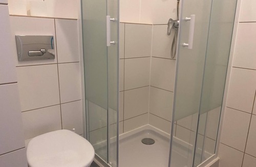 Zeitz Apartment | New flat for 9 ★Special price per month ★ 4 Rooms